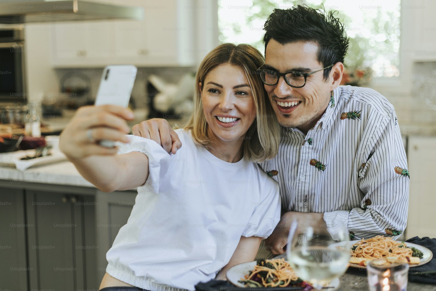The 5 Stages of Modern Dating: A Complete Guide for 2025