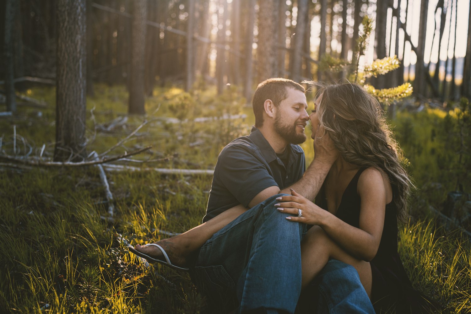 Ultimate Tinder Hookup Playbook: From Casual Texts to Bedroom Success