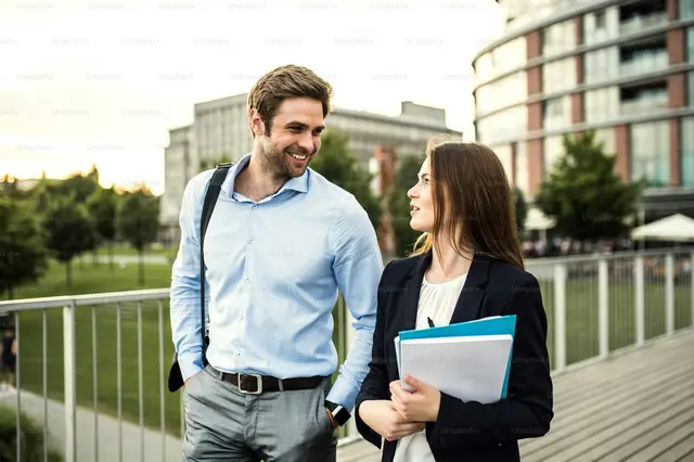 The Ultimate Guide to Hinge Dating: From Match to Meeting