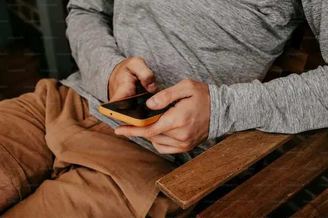 50 Best Questions to Ask on Dating Apps: Spark Real Connections